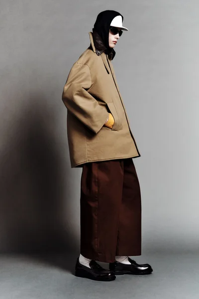Look 10